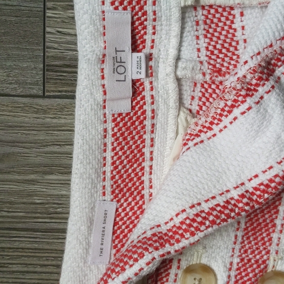 LOFT Anne Taylor Red Stripe Riviera Shorts Size 2 - Picture 4 of 7